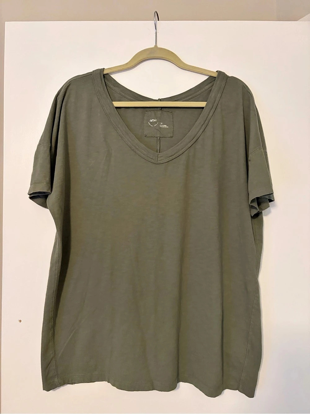 Aerie Oversized V-Neck Boyfriend T-Shirt Green Medium
